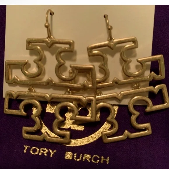 TORY BURCH BRITTEN Logo Drop Dangle Large T Earrings Gold NWT $148 - Picture 3 of 4